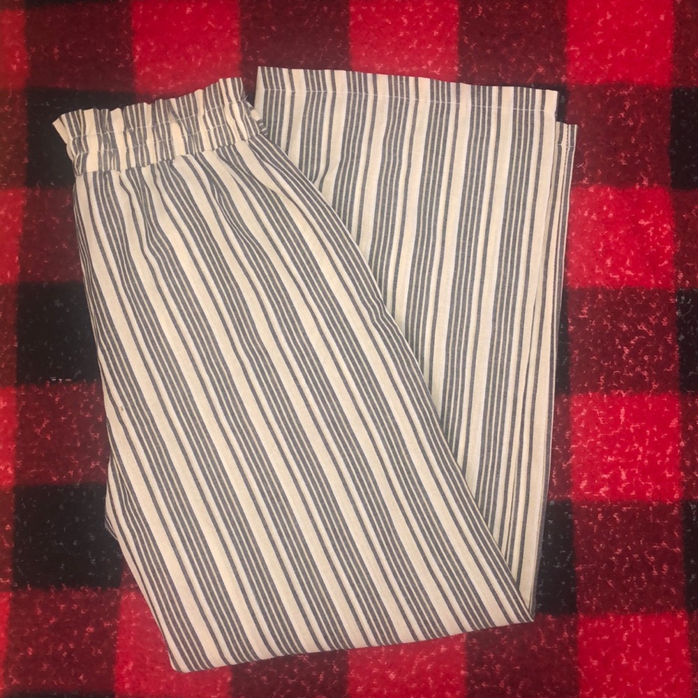 Black and white pants